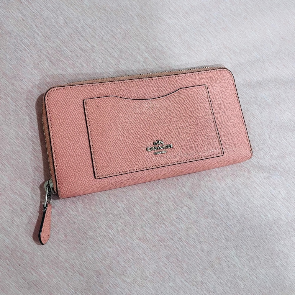 Pink Coach Wallet 🎀